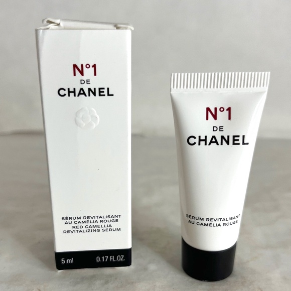 Chanel De No 1 Serum Crème Revitalisant Au Camelia Rouge .17 fl oz - Picture 1 of 4